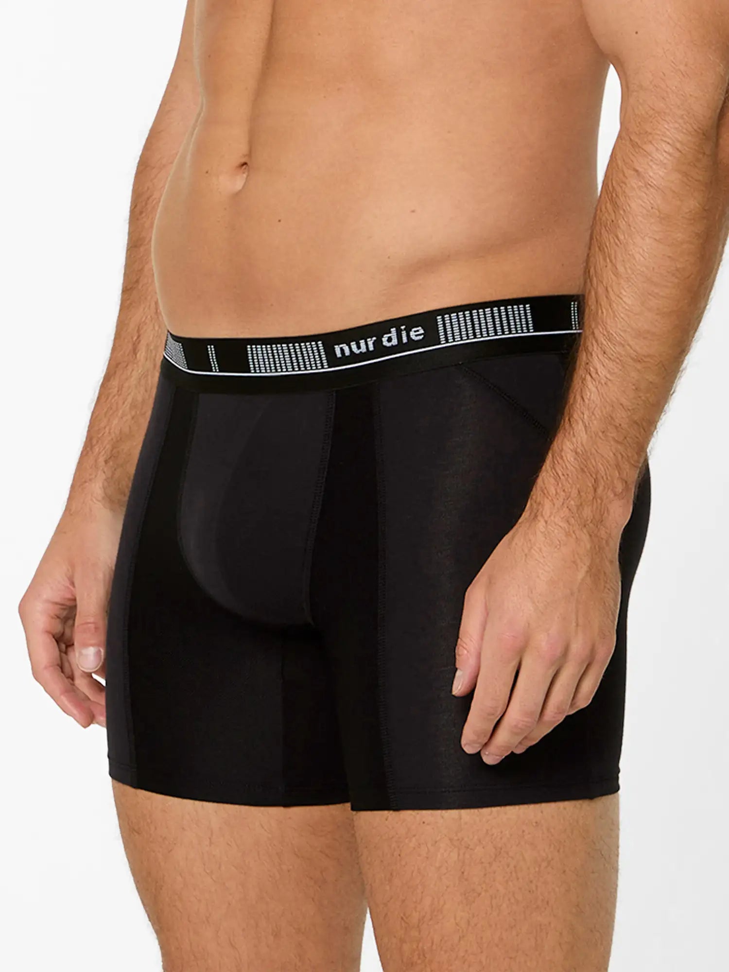 schwarz / 5 | M | 50