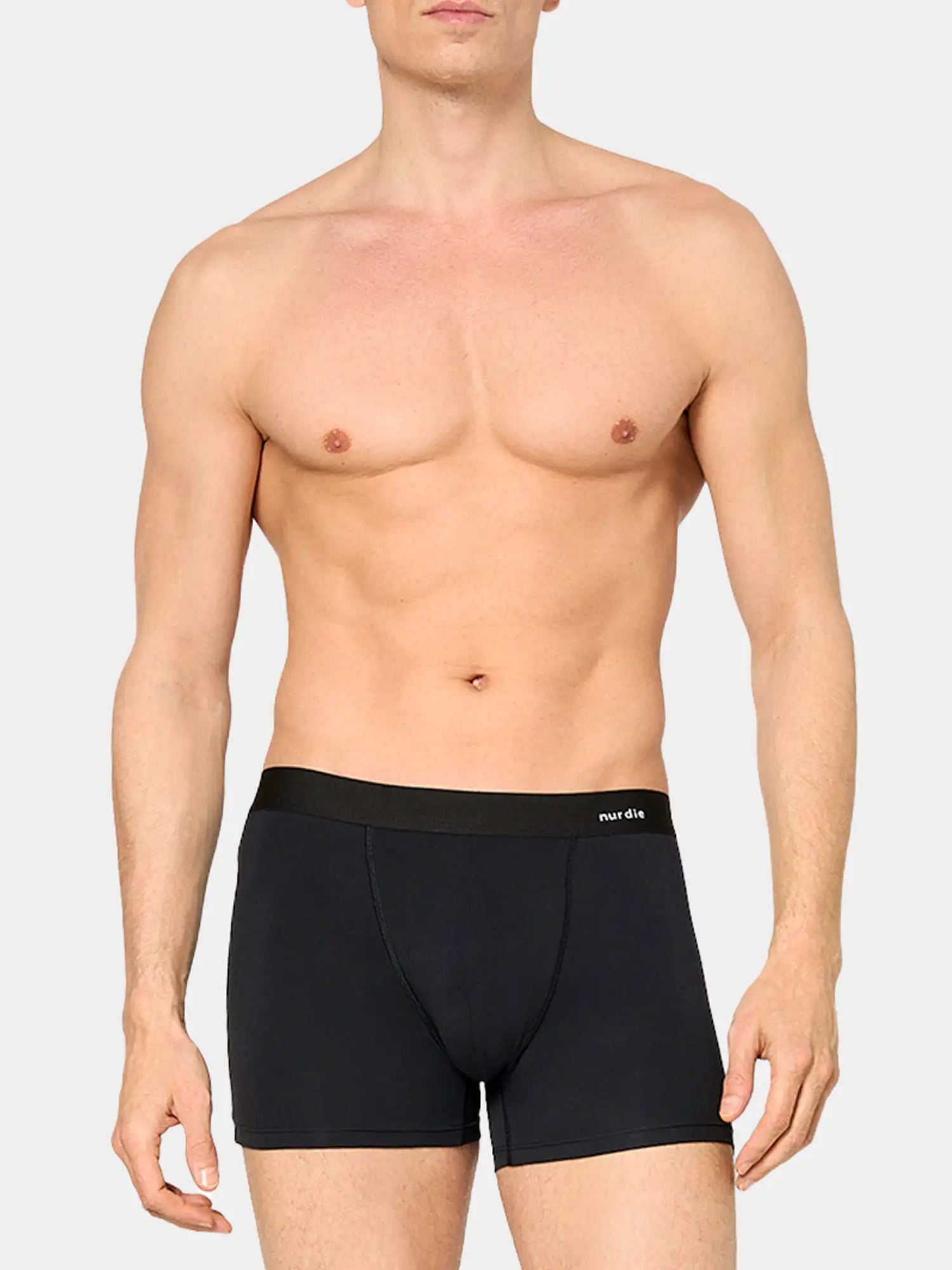 schwarz / 5 | M | 50