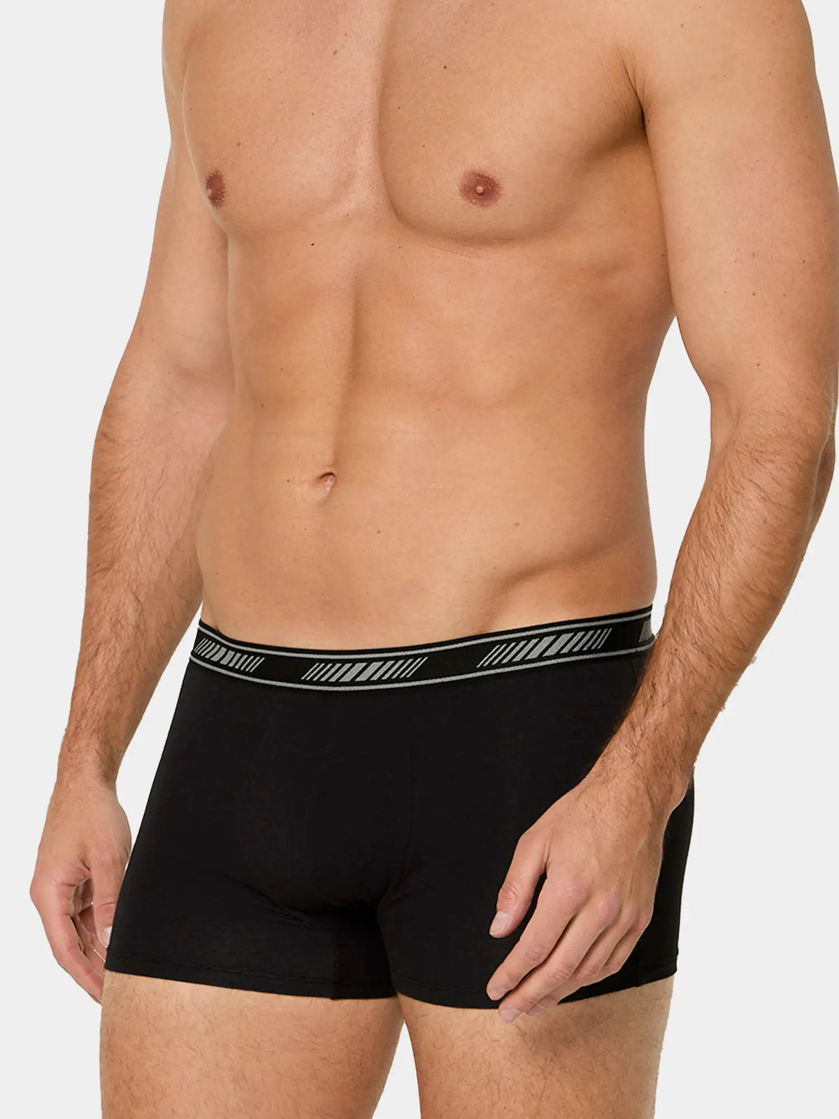 schwarz / 6|L|52
