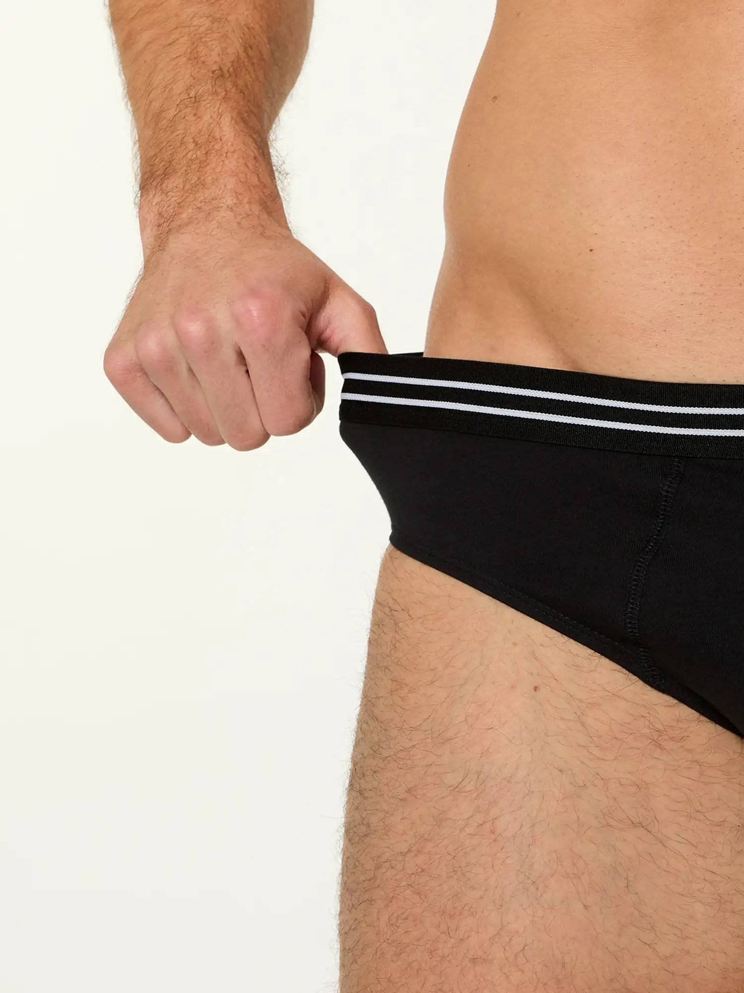 schwarz / 5 | M | 50