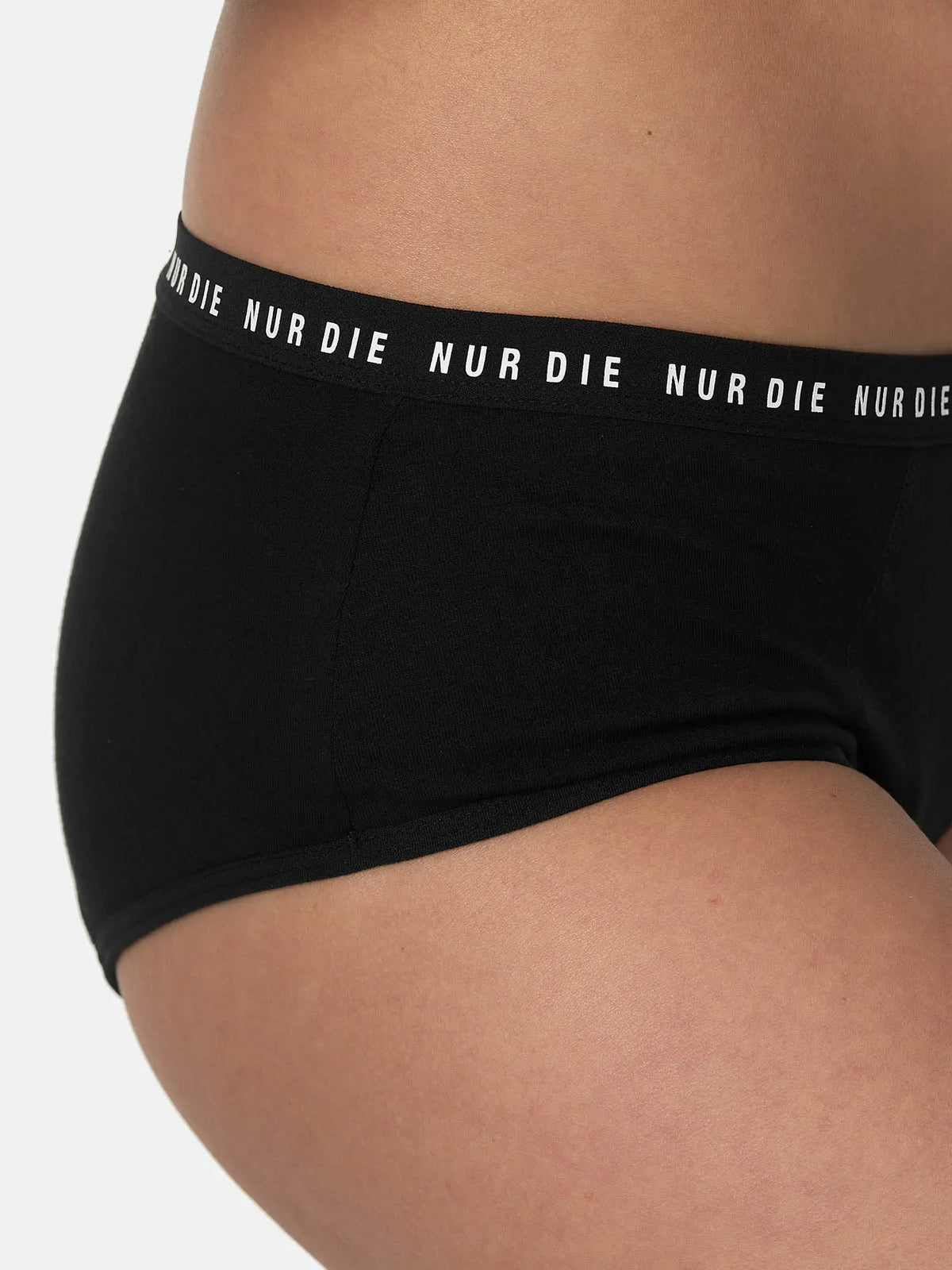 schwarz / 32-34