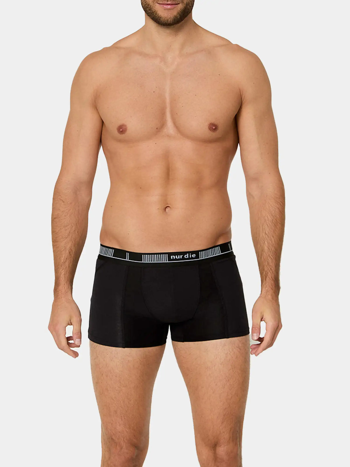 schwarz / 5 | M | 50