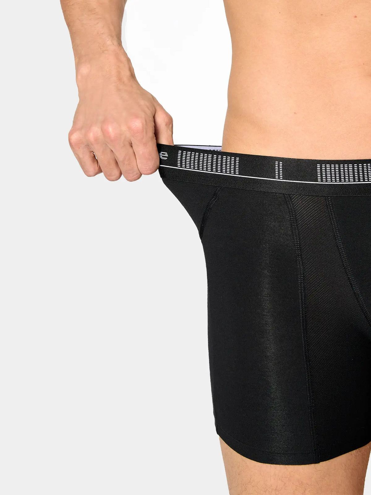 schwarz / 5 | M | 50