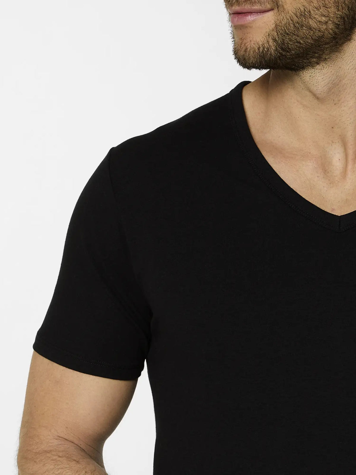 schwarz / 5 | M | 50